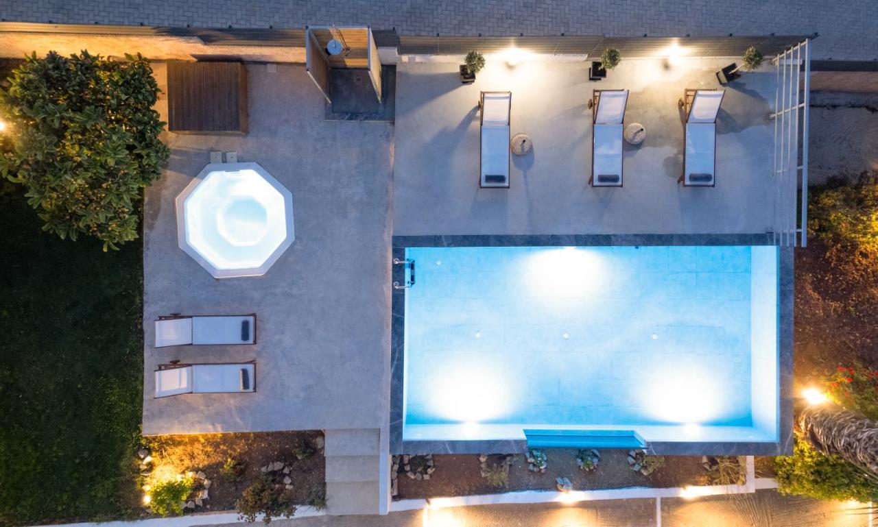 Queen'S Gem Luxury Villa - Heated Jacuzzi & Pool Херсонісос Екстер'єр фото