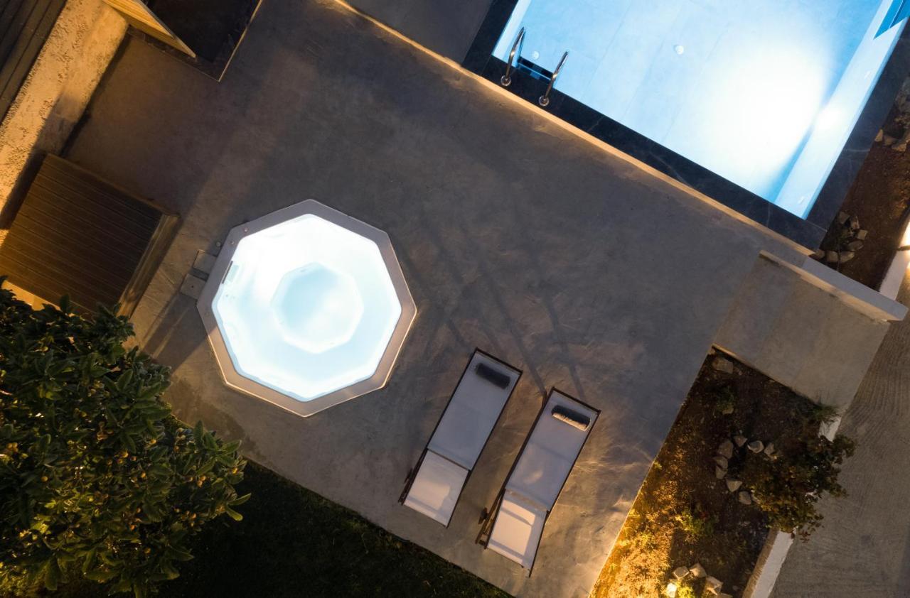 Queen'S Gem Luxury Villa - Heated Jacuzzi & Pool Херсонісос Екстер'єр фото