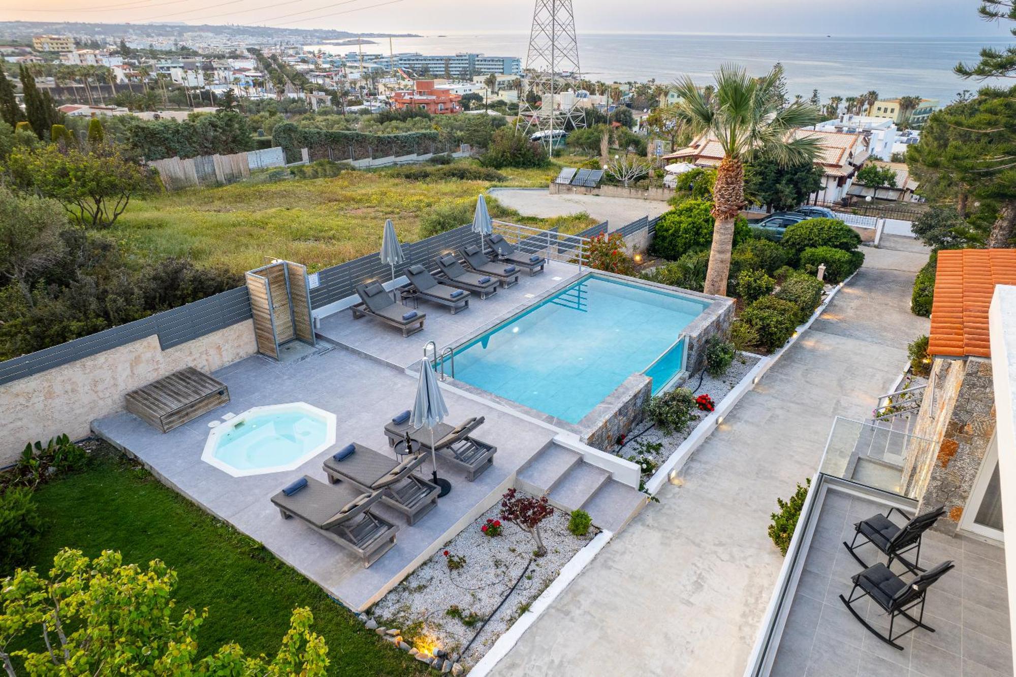 Queen'S Gem Luxury Villa - Heated Jacuzzi & Pool Херсонісос Екстер'єр фото